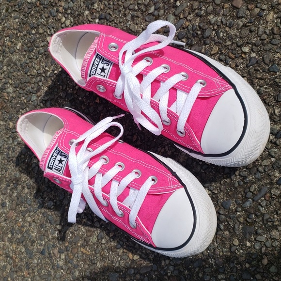 Converse Shoes - Converse Women's 8. Hot pink. All Stars. Low Top. Men's size 6